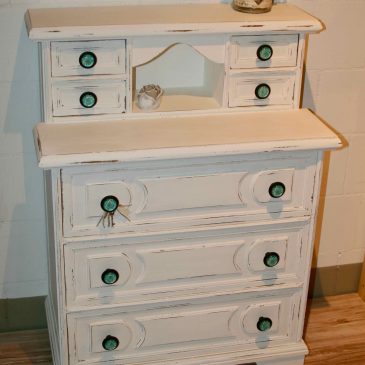Landhaus-Style Kommode
