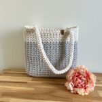 Häkel Schultertasche Smilla (Grey/White)
